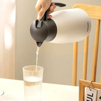 Contenedor de agua caliente de acero inoxidable con vacío aislado portable para adultos