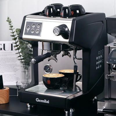 Máquina de café expreso comercial con función de bebida directa con todos los accesorios