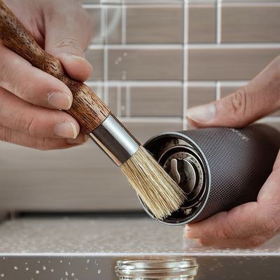 Cepillo de limpieza de mango largo para herramientas portátiles de espresso estilo de diseño a mano en el baño