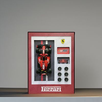 Marco de pantalla de pared de automóviles deportivos Porsche Tamaño personalizado para pantalla colgante en el hogar u oficina