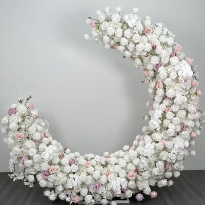 Coloridas flores de belleza de seda rojo en forma de corazón Arcos de flores para la boda y la decoración de fiestas