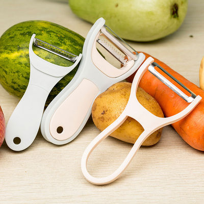 Cuchillo de exfoliación de metal versátil con raspadora manual y mango antideslizante su compañero de cocina esencial