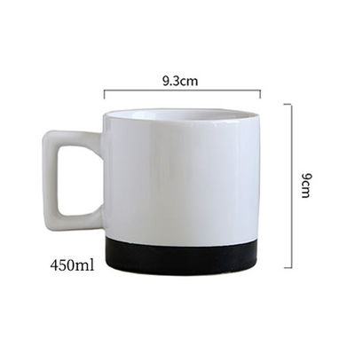 Cafetera de cerámica de estilo europeo con diseño clásico y taza