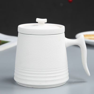Conjunto de tetera cerámica de 900cc con tazas de café y platillos Diseño de porcelana blanca simple