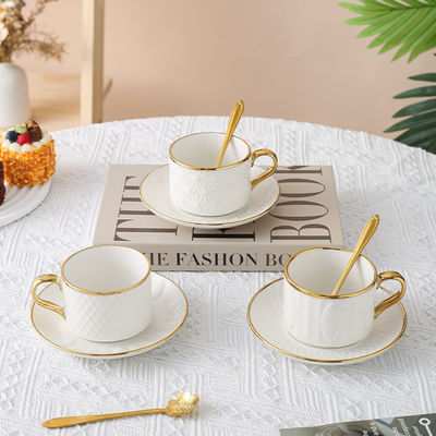 Tazas y platillos modernos de cerámica blanca Nordic Elegant Bone Cup Set para tazas de agua