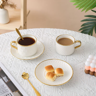 Tazas y platillos modernos de cerámica blanca Nordic Elegant Bone Cup Set para tazas de agua