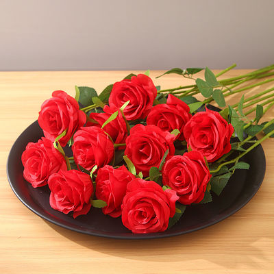 Rosas de terciopelo de color rojo blanco artificiales de 30 cm para decoración de eventos de toque real