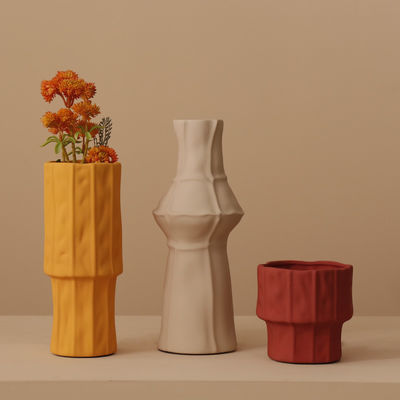 Comprador comercial -Vasos de cerámica hechos para el hogar con diseño de flor de pájaro de latón antiguo