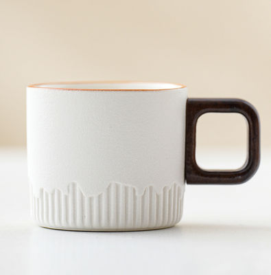 Taza de café de cerámica compacta nórdica 50 ml con diseño rural y mango de madera