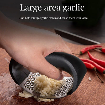 Logotipo personalizado fácil limpio de bambú gadgets de cocina picador para el jengibre y el ajo cortador