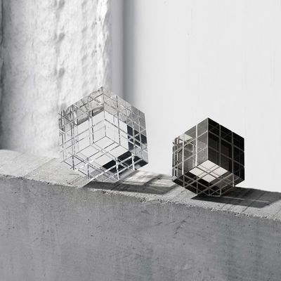 Eleva tu decoración de la mesa con elegantes adornos modernos de vidrio Rubik's Cube Art Deco