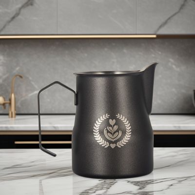 Diseño especial 350 ml/500 ml de botella de leche de acero inoxidable para café espresso almacenado