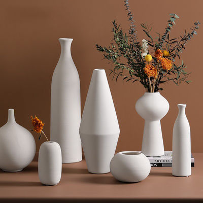 Vaso de cerámica blanca moderno y elegante para decoración de salón y arreglos de flores frescas