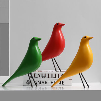 Ornamento de resina de varios colores Diseño de pájaro simple para el estilo Art Deco Sala de estar en casa