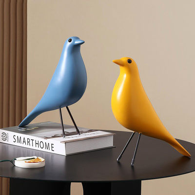 Ornamento de resina de varios colores Diseño de pájaro simple para el estilo Art Deco Sala de estar en casa