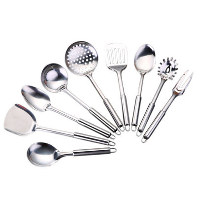 Conjunto completo de cubiertos de acero inoxidable y cubiertos de plata con cuchillo de oro ligero con tenedor