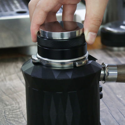 Distribuidor de baristas de mano de 54 mm, compatible con el filtro portátil de café