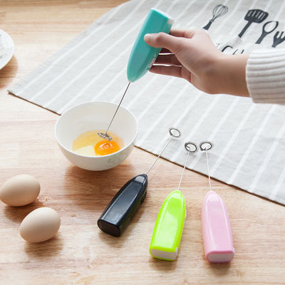 2024 Diseño Mini eléctrico portátil batedor de huevos de acero inoxidable Whisk para huevos de café de leche