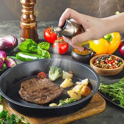Acero inoxidable y vidrio rociador de aceite de oliva para el campamento utensilios de cocina 17,8 * 4cm