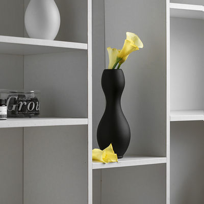 Vaso de cerámica blanco y negro de estilo minimalista moderno, glaseado pigmentado, flor decorativa