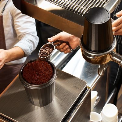 Taza de dosificación de café de acero inoxidable de 58 mm personalizable para una medición precisa del barista