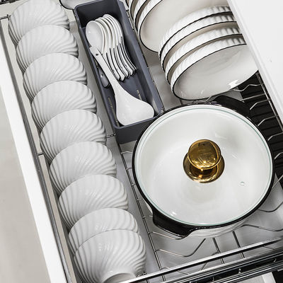 Tamaño personalizado Placa de plato de porcelana blanca de cerámica con borde negro para la ocasión de regreso a la escuela