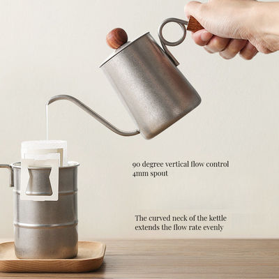 Haga una declaración con una máquina de café de cuello de ganso de acero inoxidable funcional y duradera