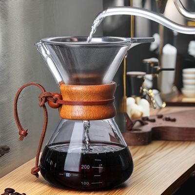 Logotipo personalizado Máquina de café de vidrio de borosilicato de doble pared para una resistencia al calor inusual