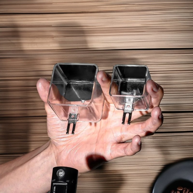 Medición precisa del peso de los alimentos con una balanza digital de 300 g y una pantalla LCD