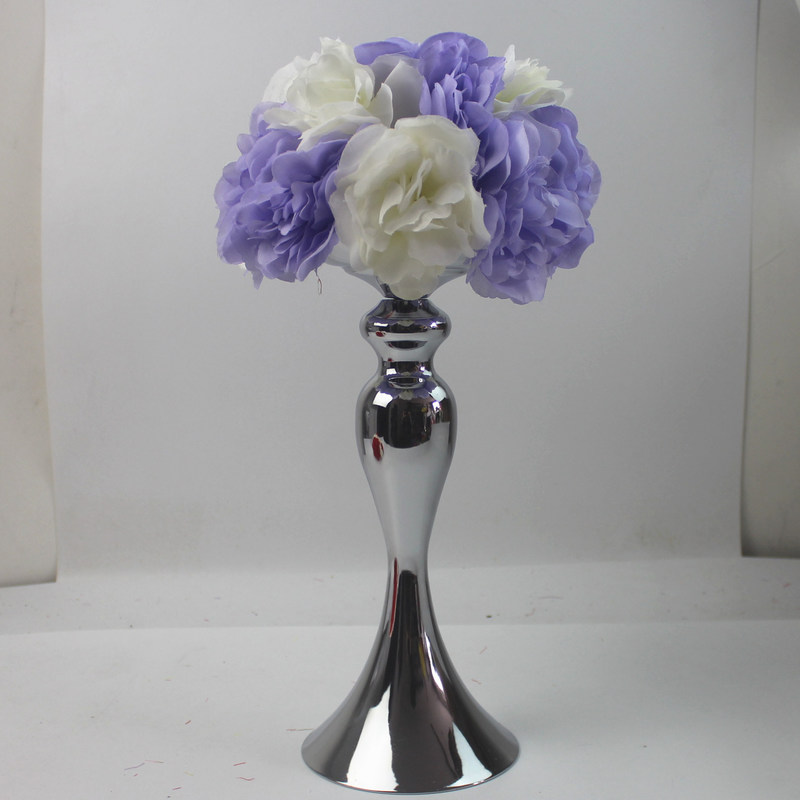 Bellas flores artificiales de seda de mesa decoración de la bola para las celebraciones de temporada