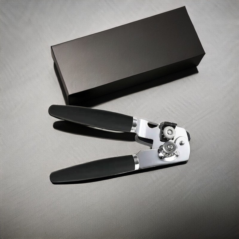 Abridor de botellas de acero inoxidable multifuncional con diseño de borde seguro y logotipo personalizado