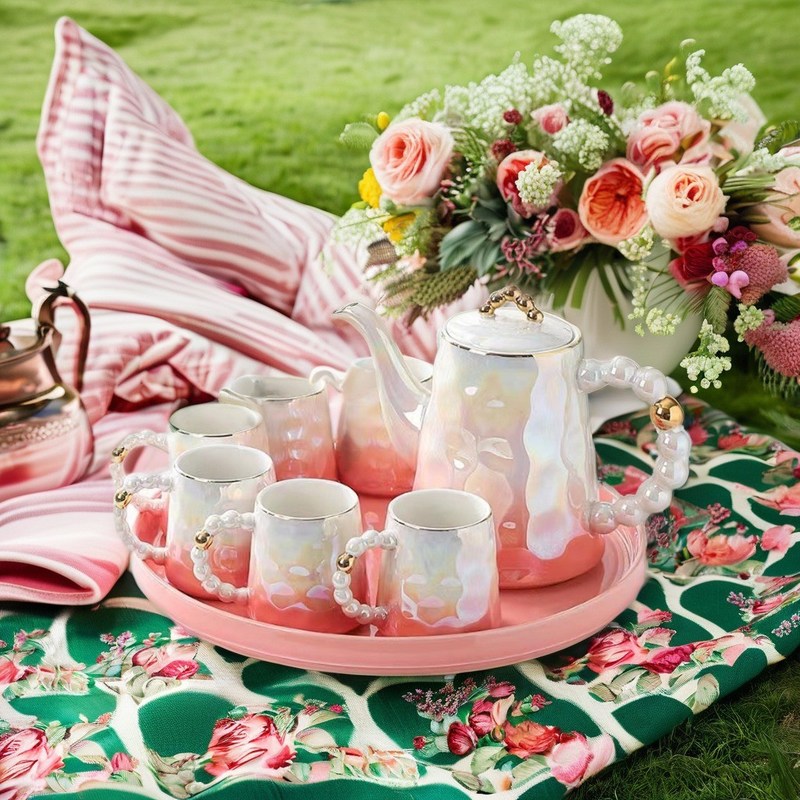 Set de taza de té de cerámica rosa de lujo con diseño de concha y platillo para el té de tarde