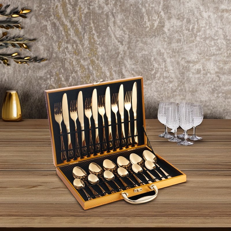 Hotel de acero inoxidable boda 24pcs Set de cubiertos de lujo Cuchara de oro y tenedor Plata
