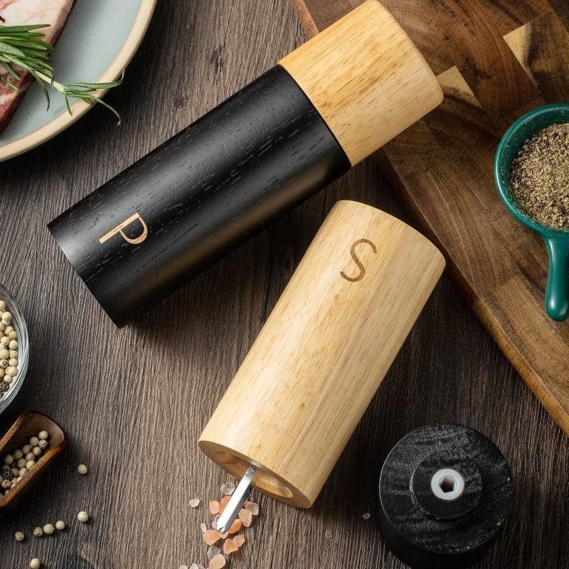 Fiestas de Navidad Molino de sal y pimienta de madera Con un núcleo de cerámica ajustable de 15 cm